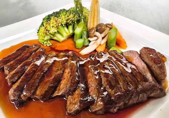 Beef Teriyaki Box (D).
