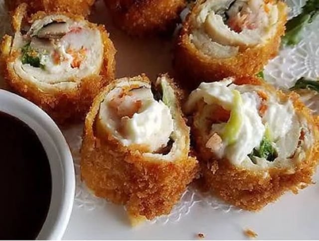 Chicken Maki Box (L).